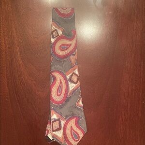 Oscar de la Renta Vintage Red and Green Paisley Tie